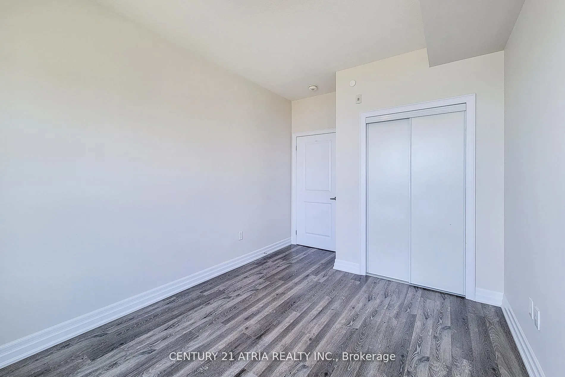 Photo 30 of Unit 508, 101 Shoreview Place, Hamilton, Lakeshore — HOMEH