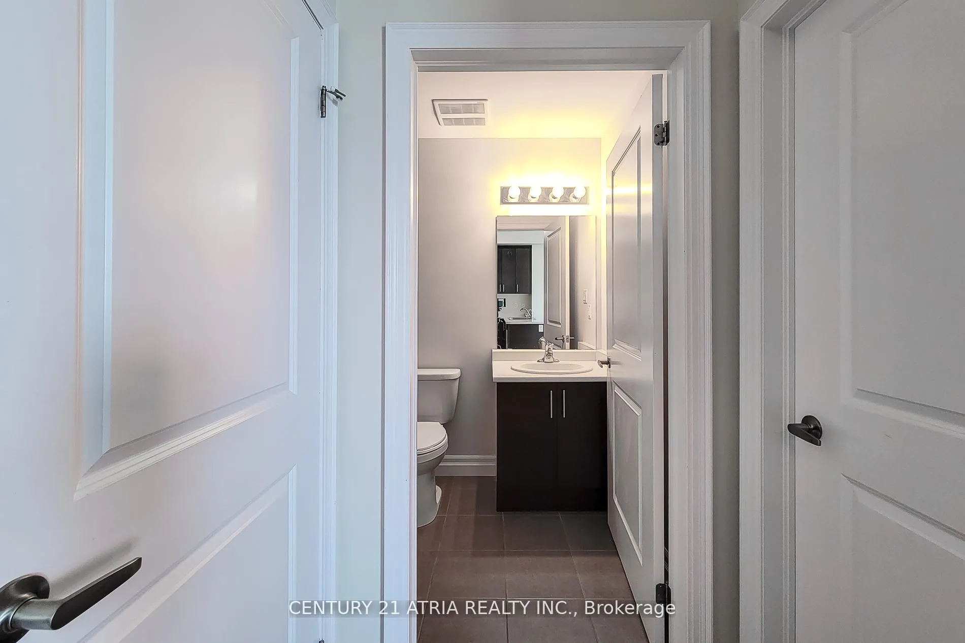 Photo 31 of Unit 508, 101 Shoreview Place, Hamilton, Lakeshore — HOMEH