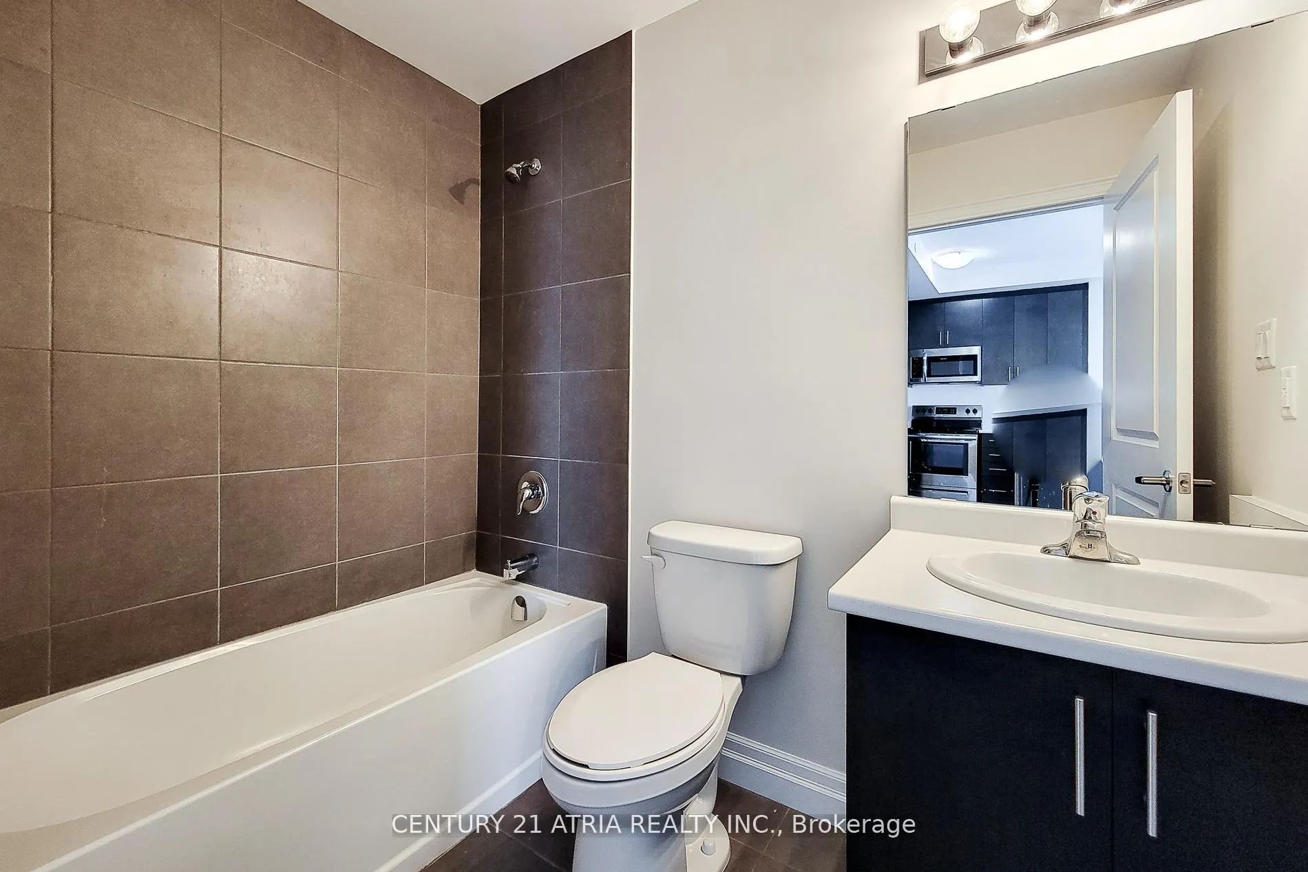 Photo 32 of Unit 508, 101 Shoreview Place, Hamilton, Lakeshore — HOMEH