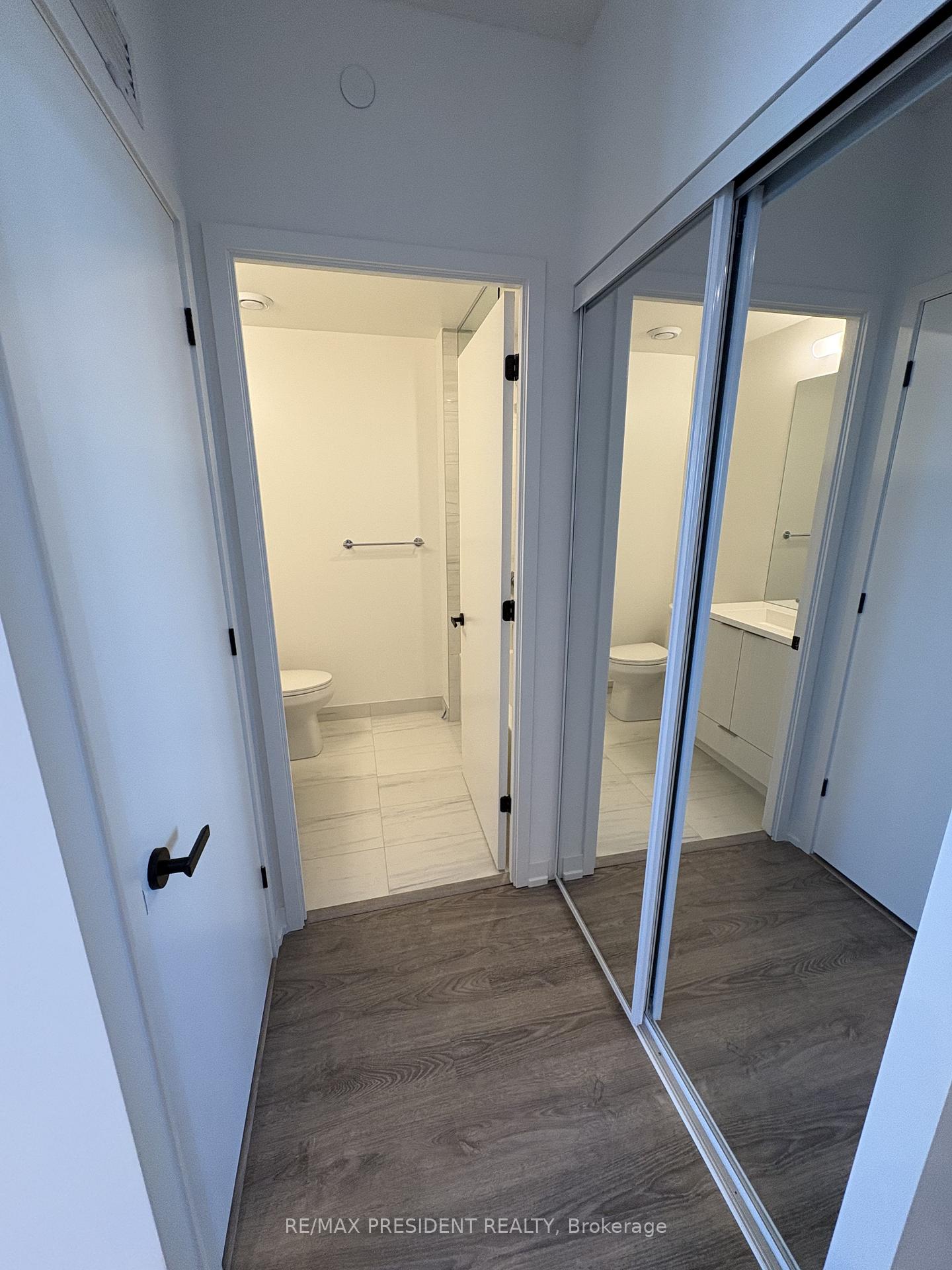 Photo 6 of Unit 2205, 8 Interchange Way, Vaughan, Vaughan Corporate Centre — HOMEH
