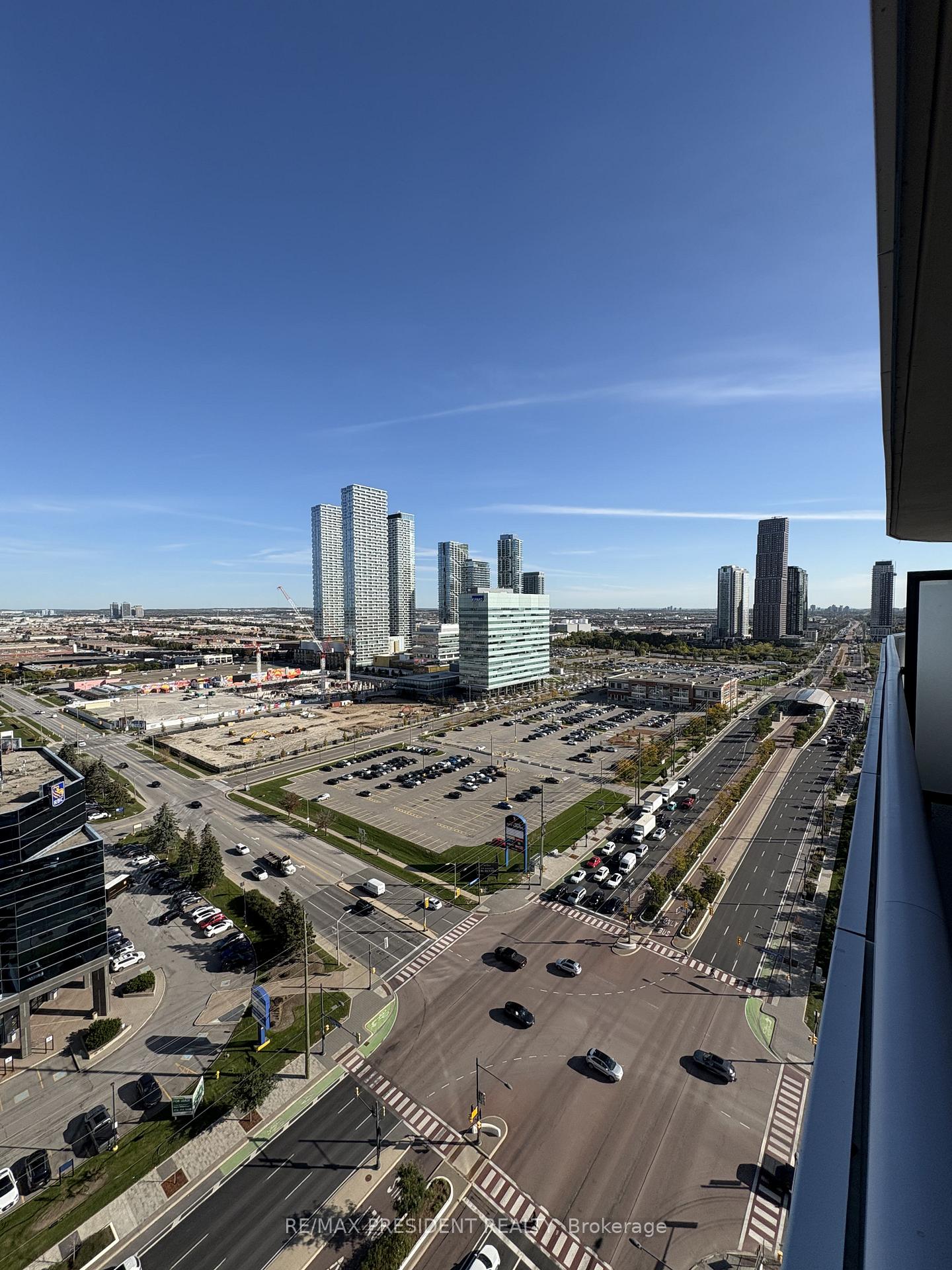 Photo 13 of Unit 2205, 8 Interchange Way, Vaughan, Vaughan Corporate Centre — HOMEH