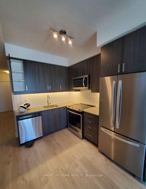 Photo 11 of Unit 3512, 7895 Jane Street, Vaughan, Concord — HOMEH