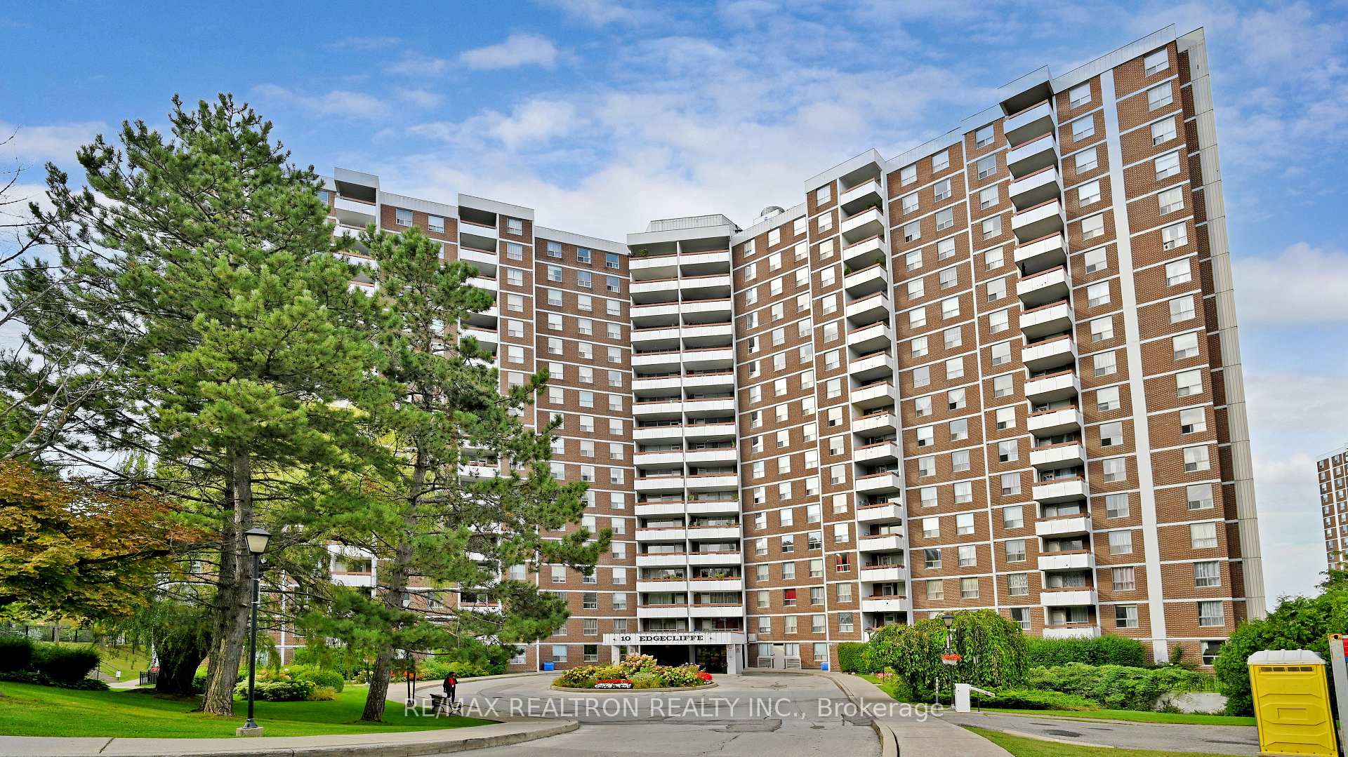 Photo 1 of Unit 1906, 10 Edgecliff Golfway, Toronto, Flemingdon Park — HOMEH
