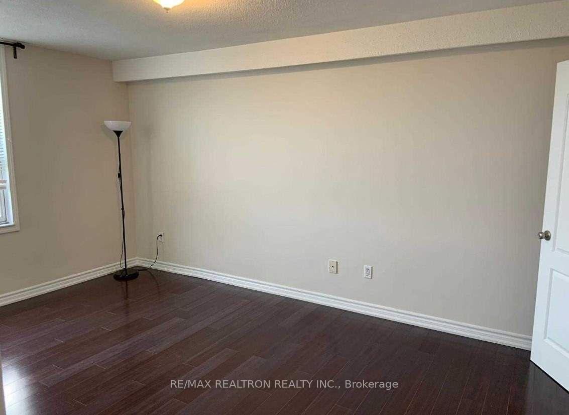Photo 15 of Unit 1906, 10 Edgecliff Golfway, Toronto, Flemingdon Park — HOMEH