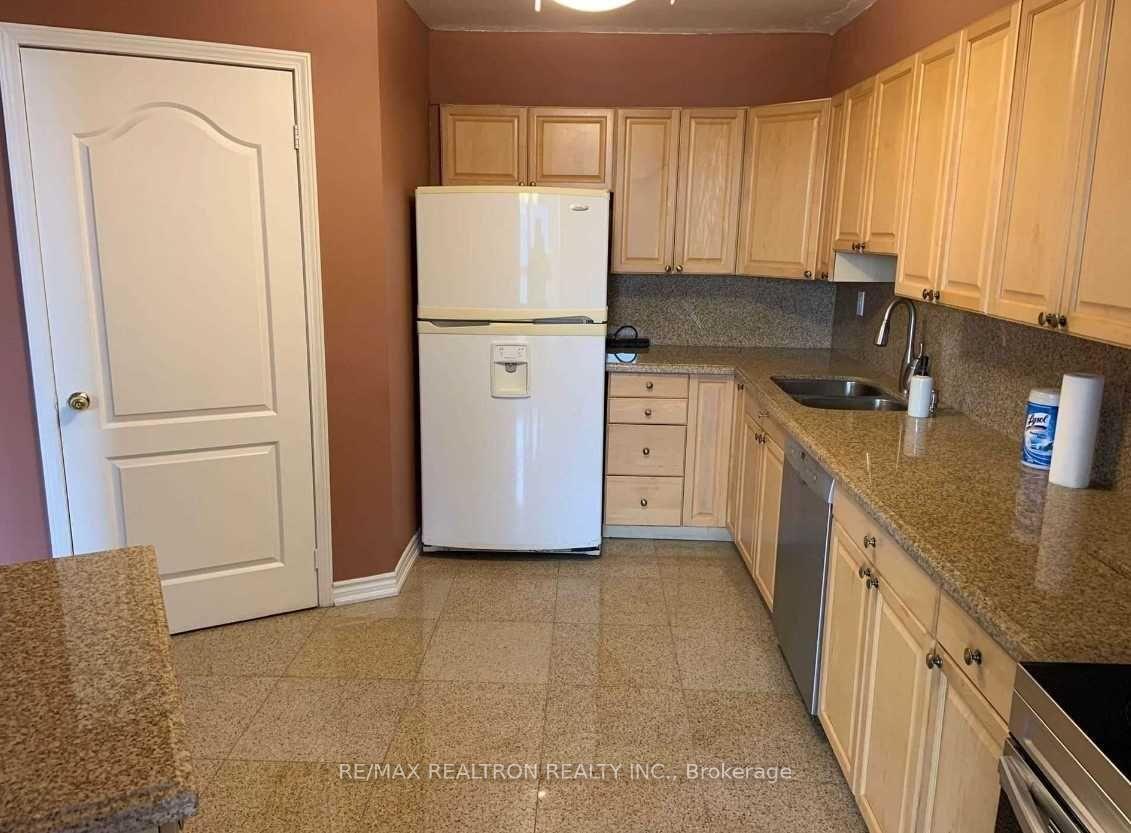 Photo 7 of Unit 1906, 10 Edgecliff Golfway, Toronto, Flemingdon Park — HOMEH