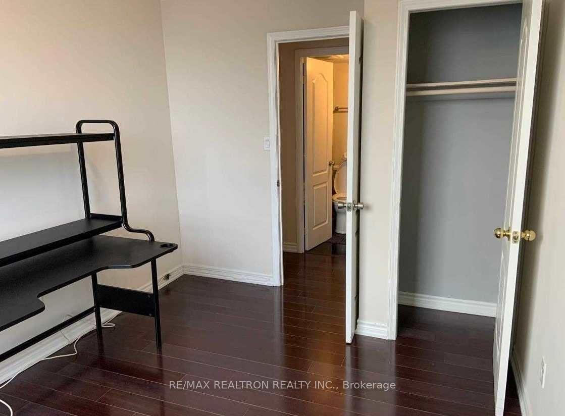 Photo 11 of Unit 1906, 10 Edgecliff Golfway, Toronto, Flemingdon Park — HOMEH
