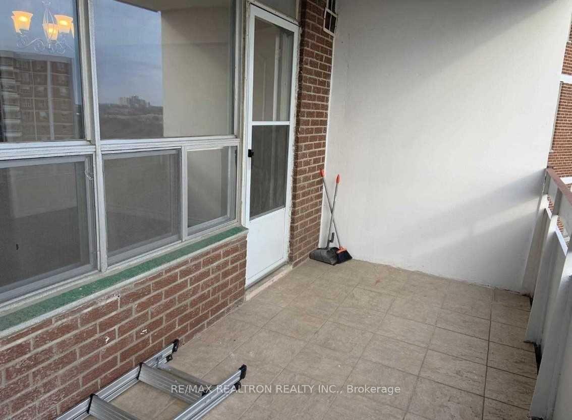 Photo 27 of Unit 1906, 10 Edgecliff Golfway, Toronto, Flemingdon Park — HOMEH