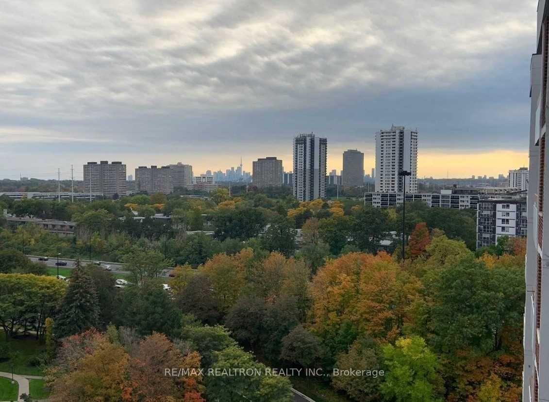 Photo 19 of Unit 1906, 10 Edgecliff Golfway, Toronto, Flemingdon Park — HOMEH
