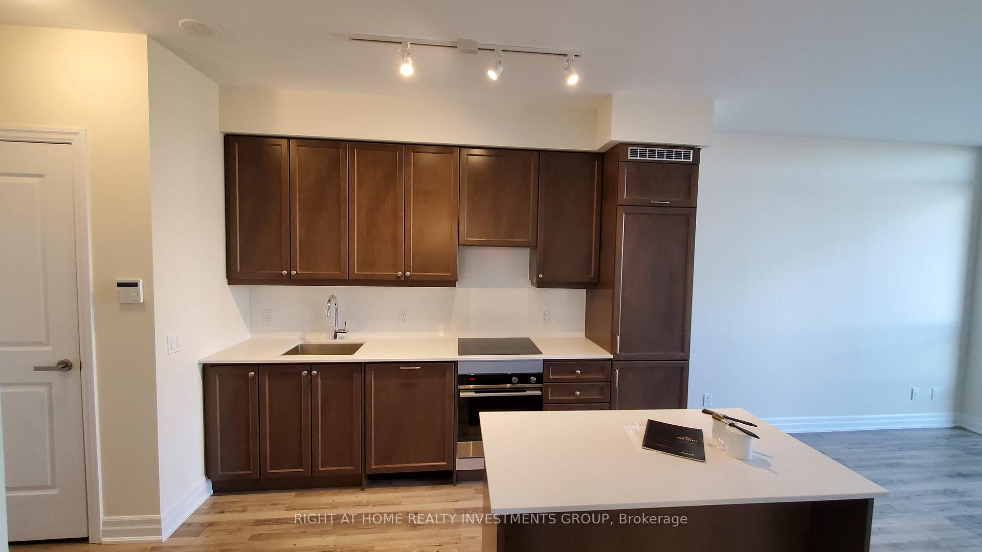Photo 6 of Unit 1003, 9085 Jane Street, Vaughan, Concord — HOMEH