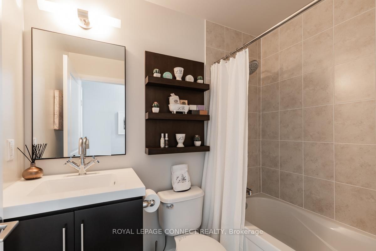 Photo 15 of Unit 1704, 90 Stadium Road, Toronto, Niagara — HOMEH