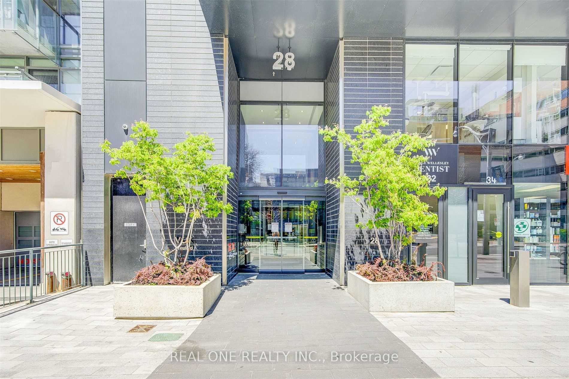 Front of Unit 2207, 28 Wellesley Street E