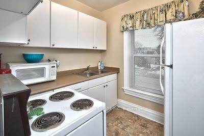 Photo 3 of 333 Sixth Street, Collingwood — HOMEH