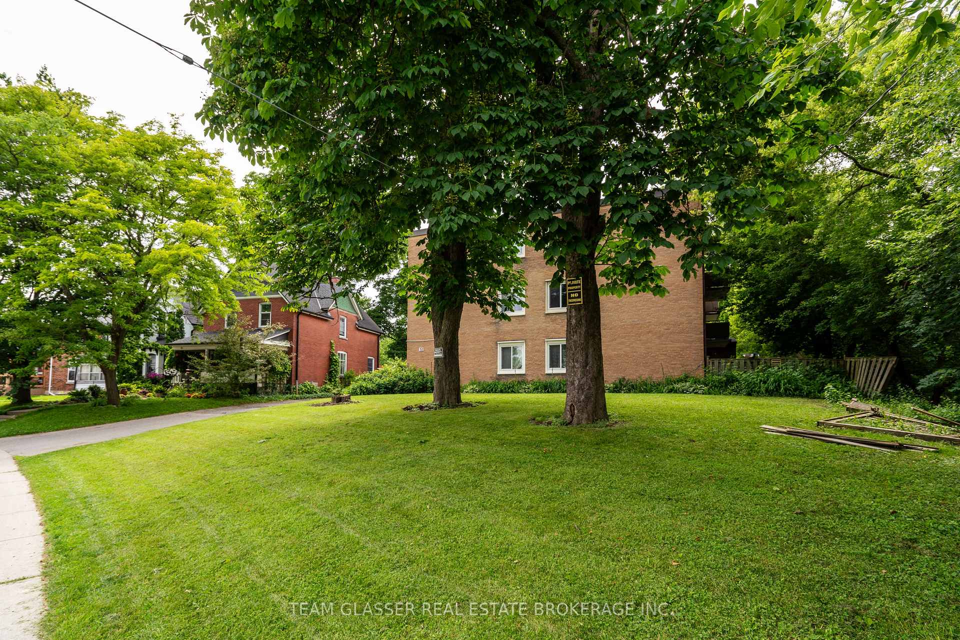 Photo 3 of Unit 104, 52 Hiawatha Street, St. Thomas — HOMEH