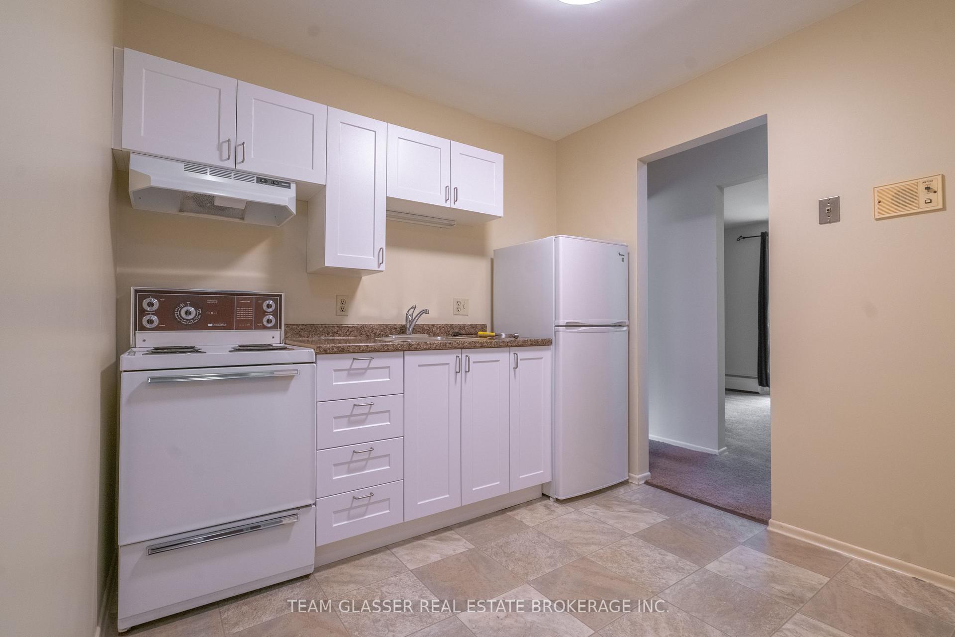 Photo 14 of Unit 104, 52 Hiawatha Street, St. Thomas — HOMEH