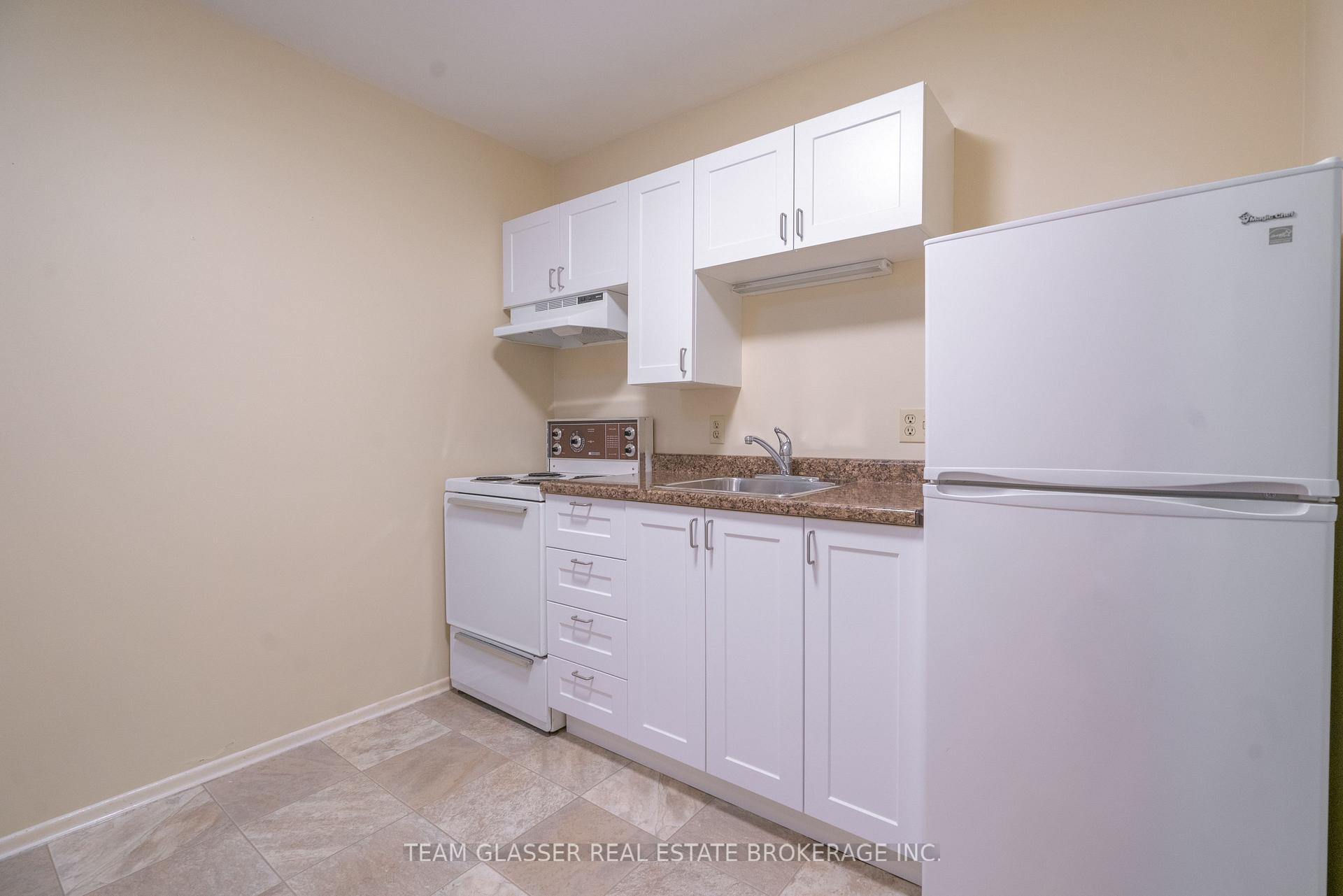 Photo 15 of Unit 104, 52 Hiawatha Street, St. Thomas — HOMEH