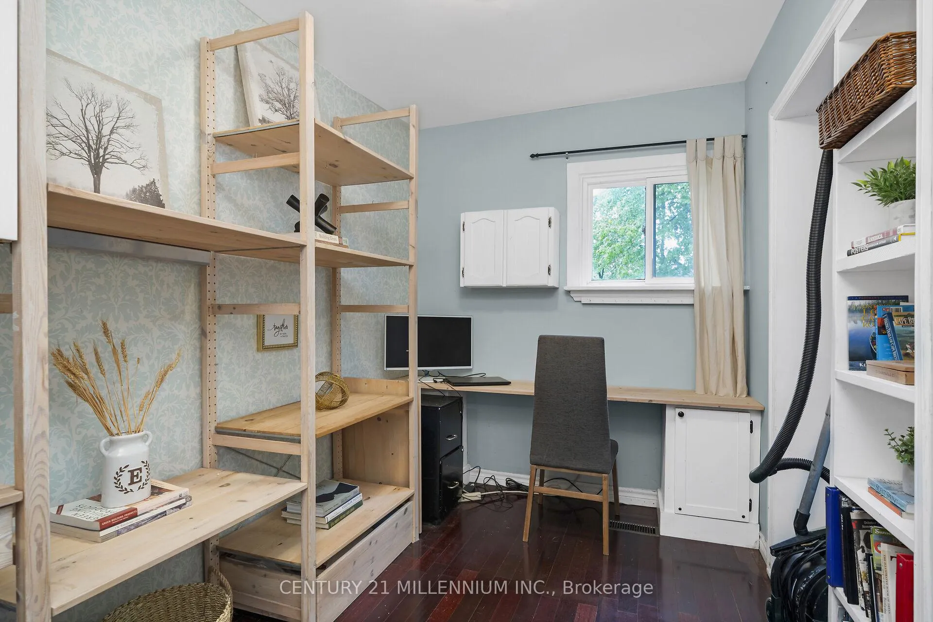 Photo 21 of 1551 Queen Street E, Caledon, Alton — HOMEH