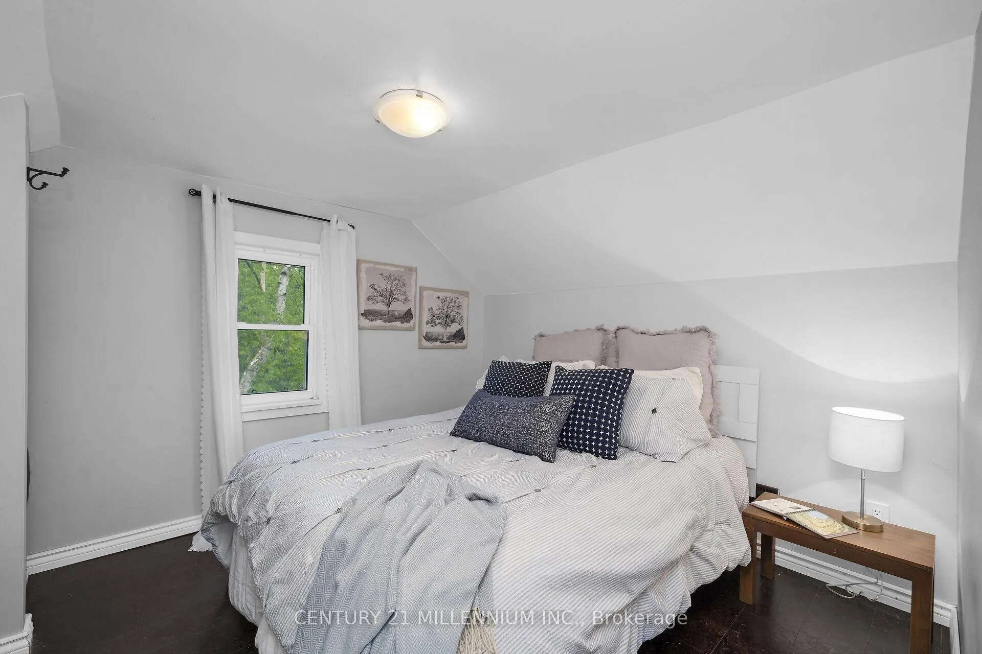 Photo 26 of 1551 Queen Street E, Caledon, Alton — HOMEH