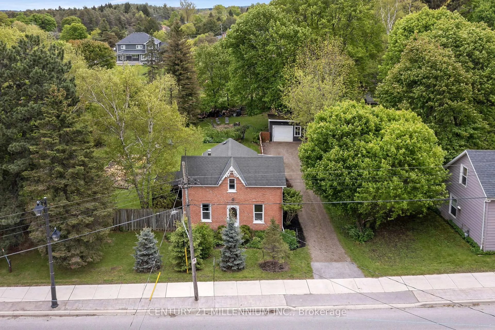 Photo 37 of 1551 Queen Street E, Caledon, Alton — HOMEH