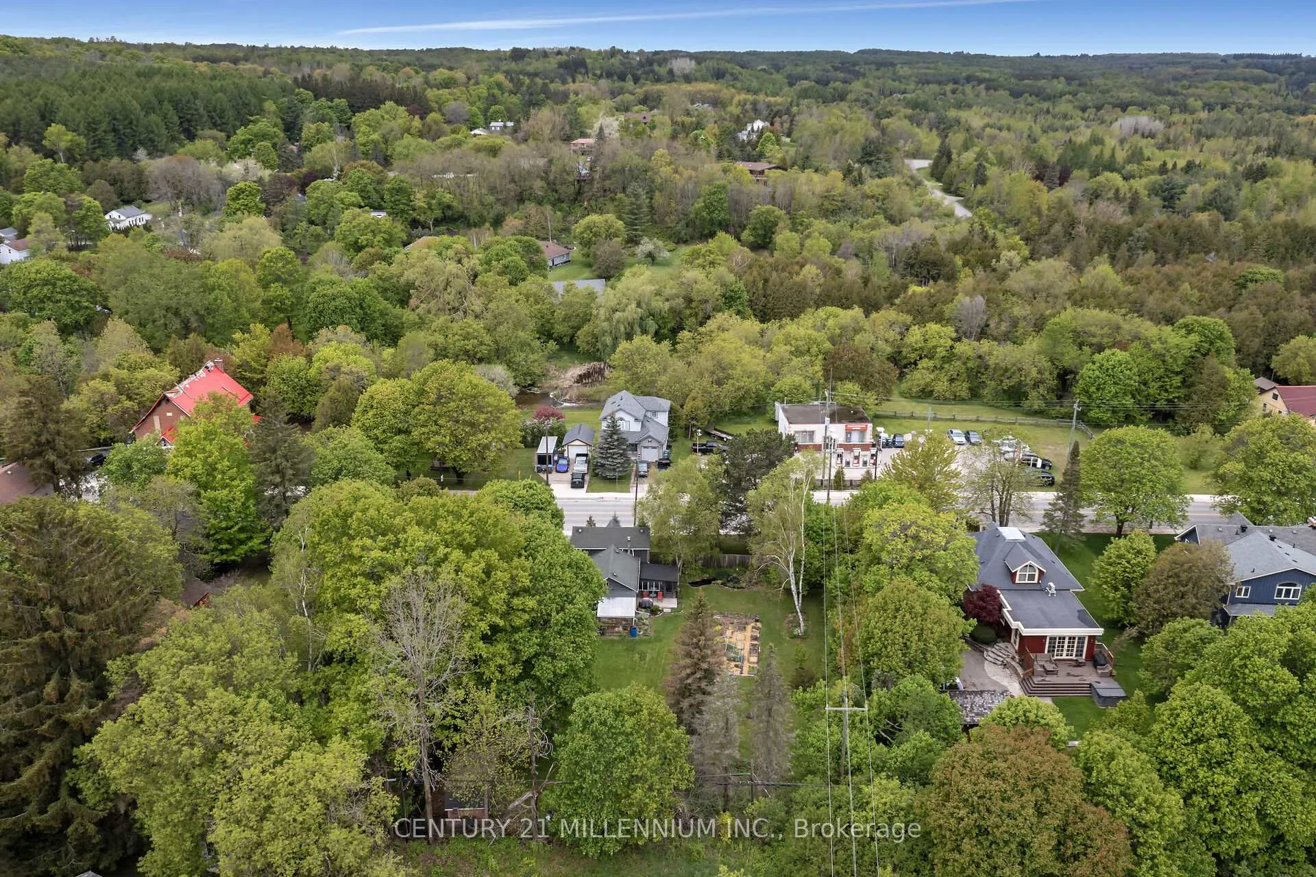Photo 41 of 1551 Queen Street E, Caledon, Alton — HOMEH