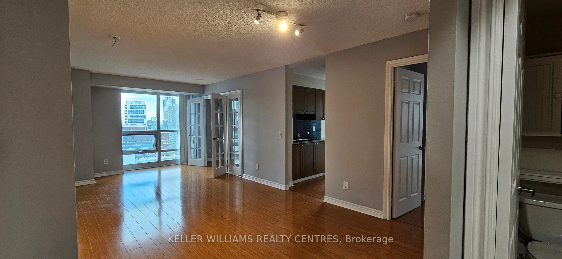 Photo 4 of Unit 2405, 763 Bay Street, Toronto, Bay Street Corridor — HOMEH