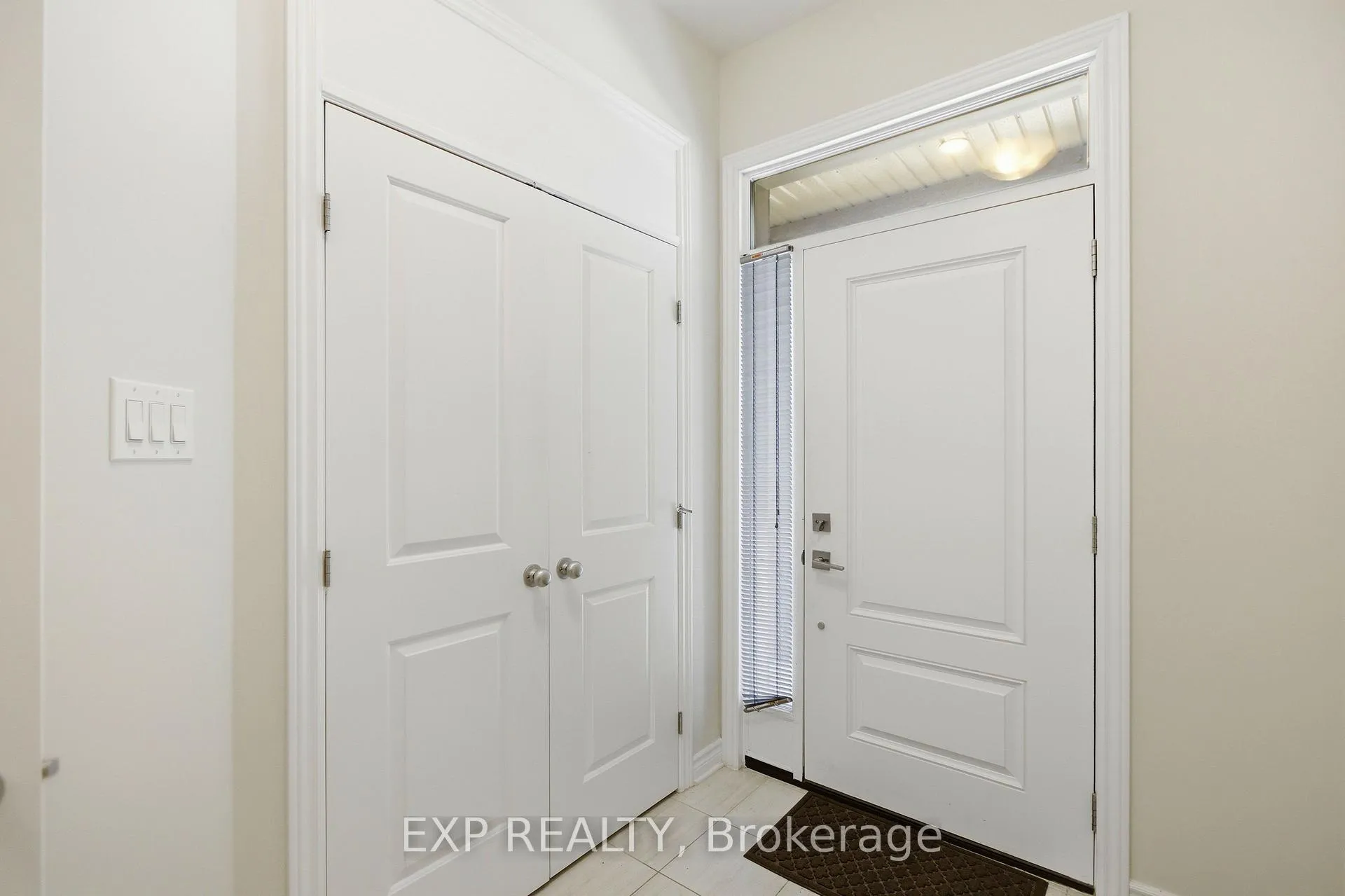 Photo 2 of 110 Jardiniere Street, Ottawa, Remainder of Stittsville & Area — HOMEH