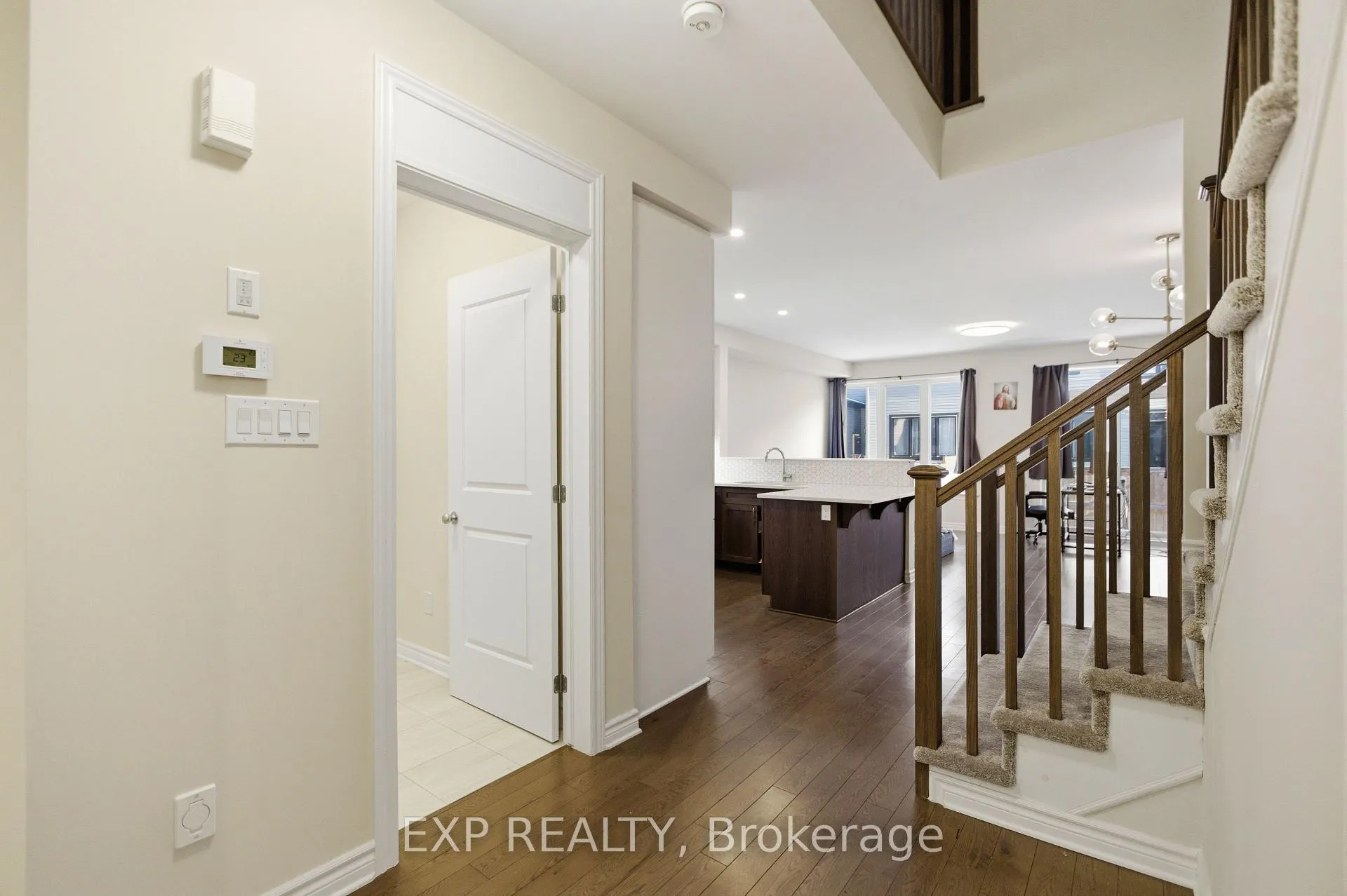 Photo 4 of 110 Jardiniere Street, Ottawa, Remainder of Stittsville & Area — HOMEH