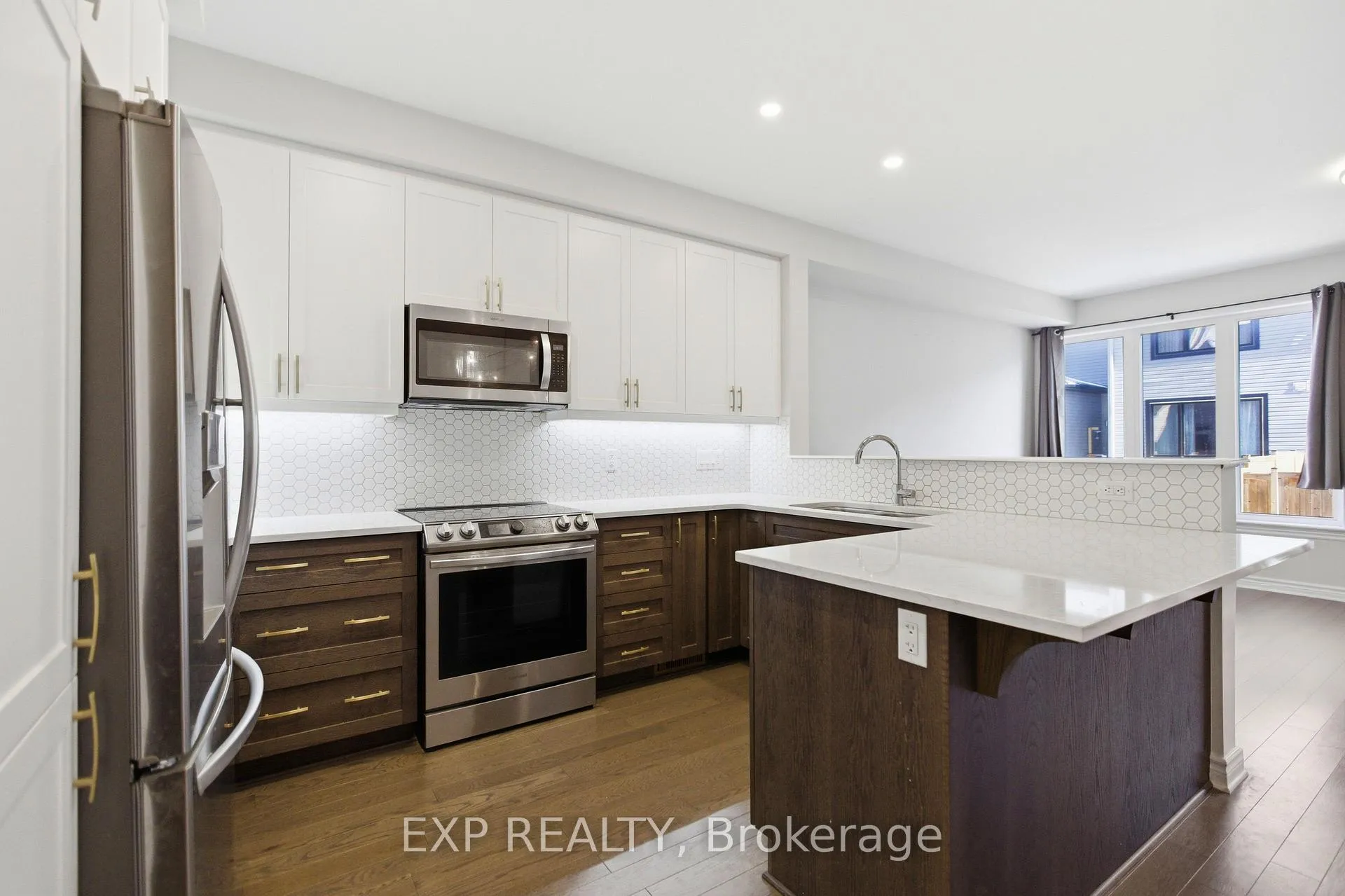 Photo 5 of 110 Jardiniere Street, Ottawa, Remainder of Stittsville & Area — HOMEH