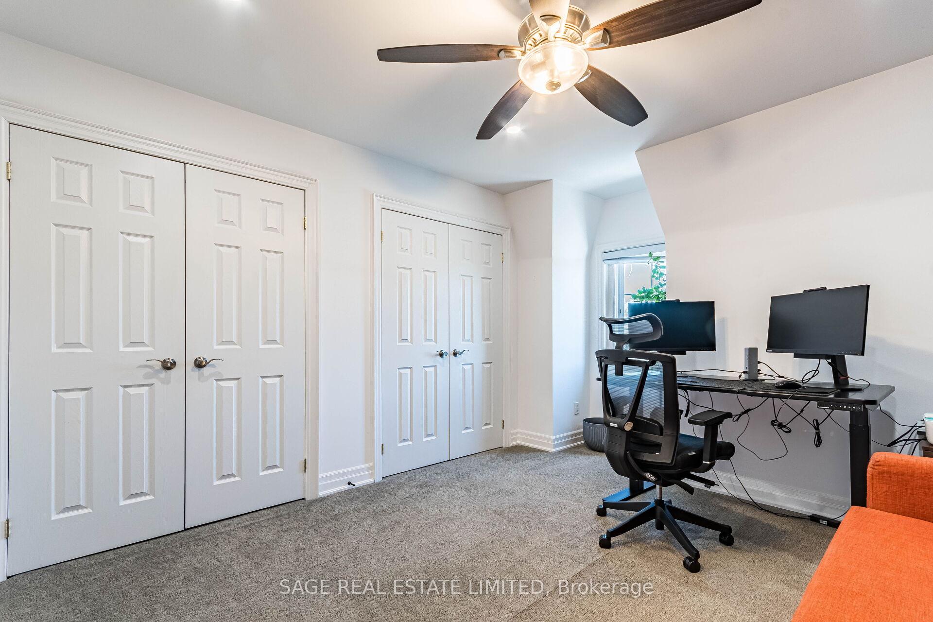 Photo 23 of 548D Scarlett Road, Etobicoke, Humber Heights — HOMEH