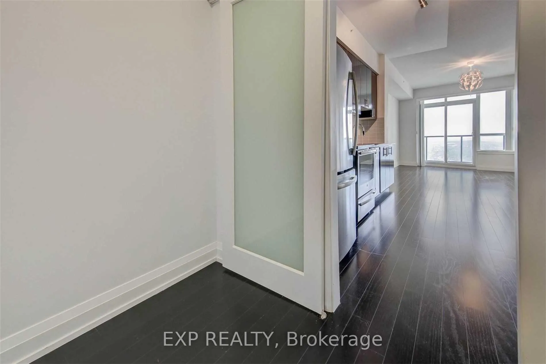 Photo 9 of Unit 2333, 7161 Yonge Street, Markham, Grandview — HOMEH