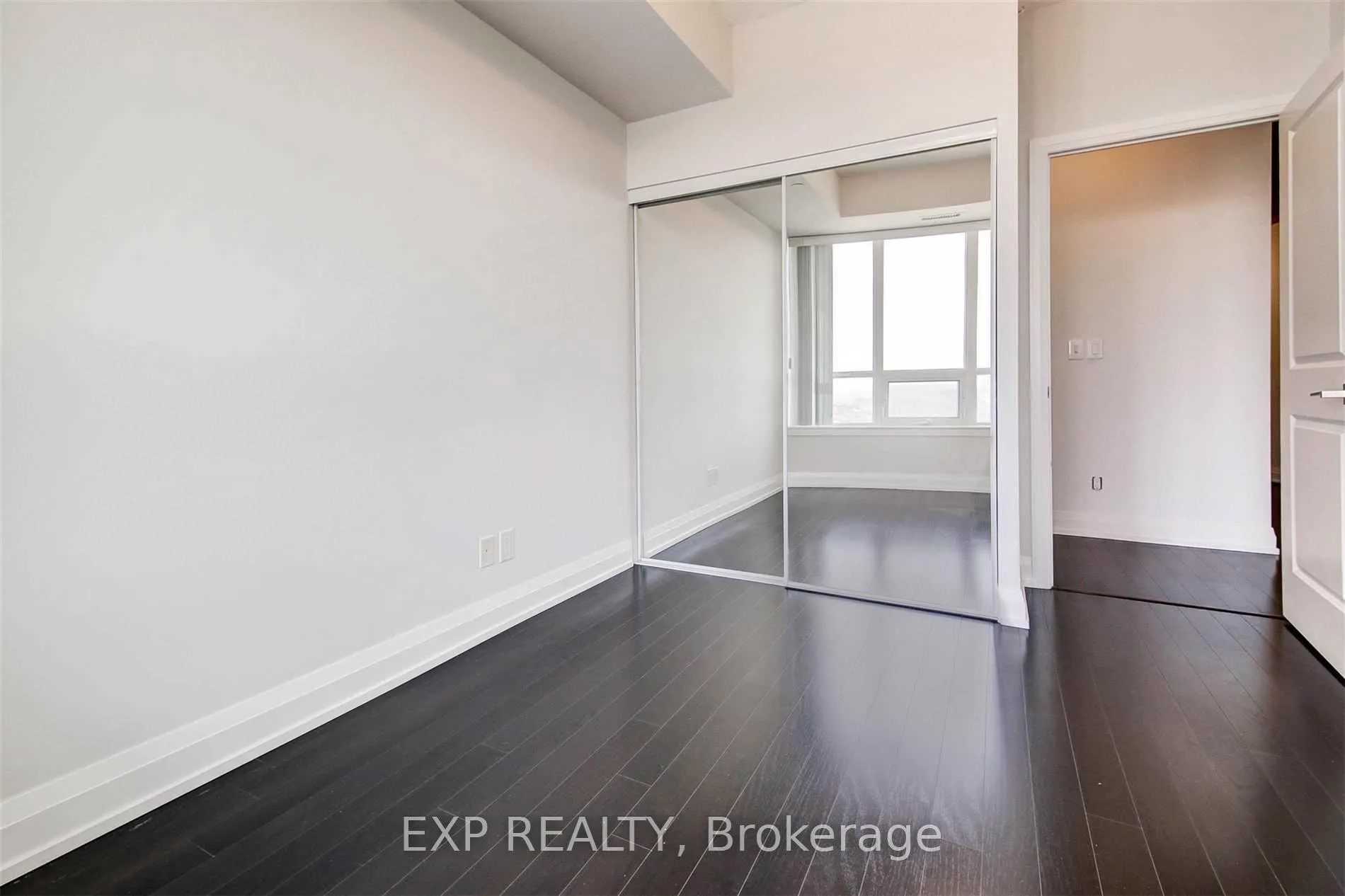 Photo 12 of Unit 2333, 7161 Yonge Street, Markham, Grandview — HOMEH