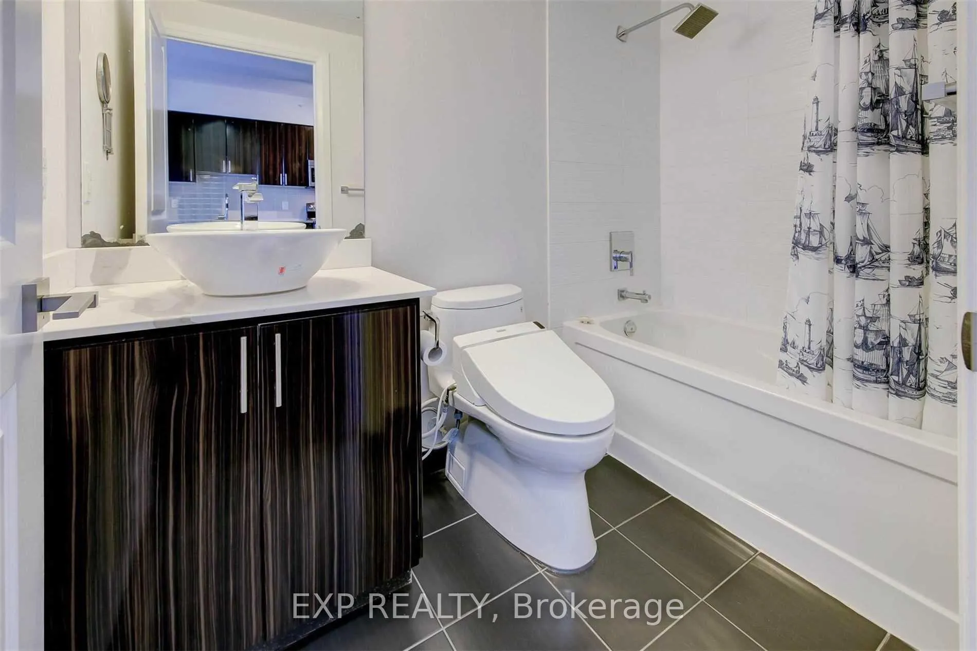 Photo 13 of Unit 2333, 7161 Yonge Street, Markham, Grandview — HOMEH