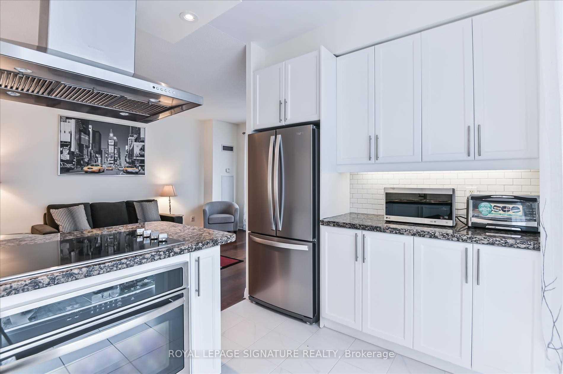 Photo 13 of Unit 907, 1121 Bay Street, Toronto, Bay Street Corridor — HOMEH