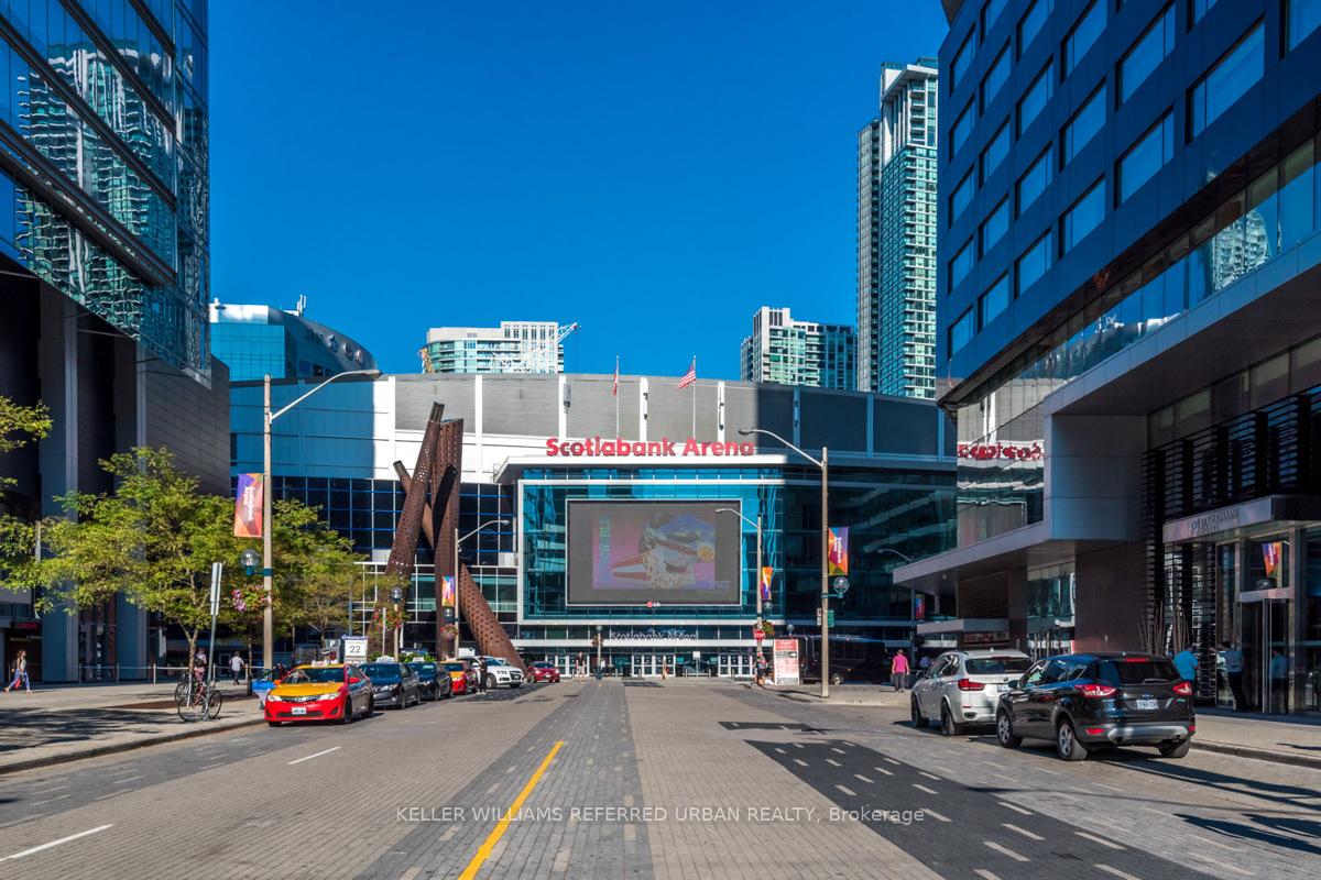 Photo 2 of Unit 3803, 55 Bremner Boulevard, Toronto, Waterfront Communities — HOMEH