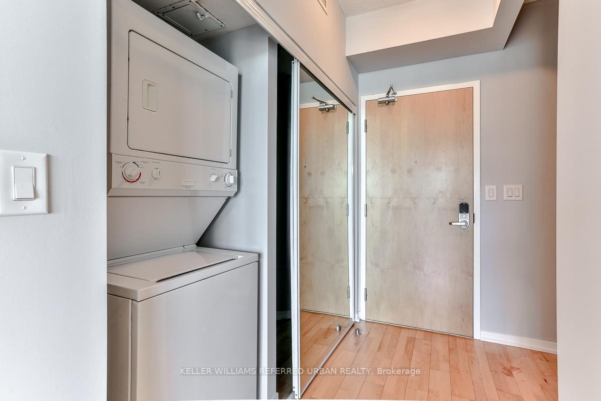 Photo 3 of Unit 3803, 55 Bremner Boulevard, Toronto, Waterfront Communities — HOMEH