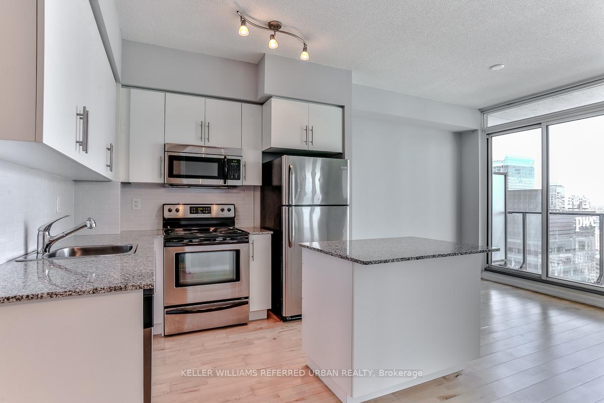 Photo 8 of Unit 3803, 55 Bremner Boulevard, Toronto, Waterfront Communities — HOMEH
