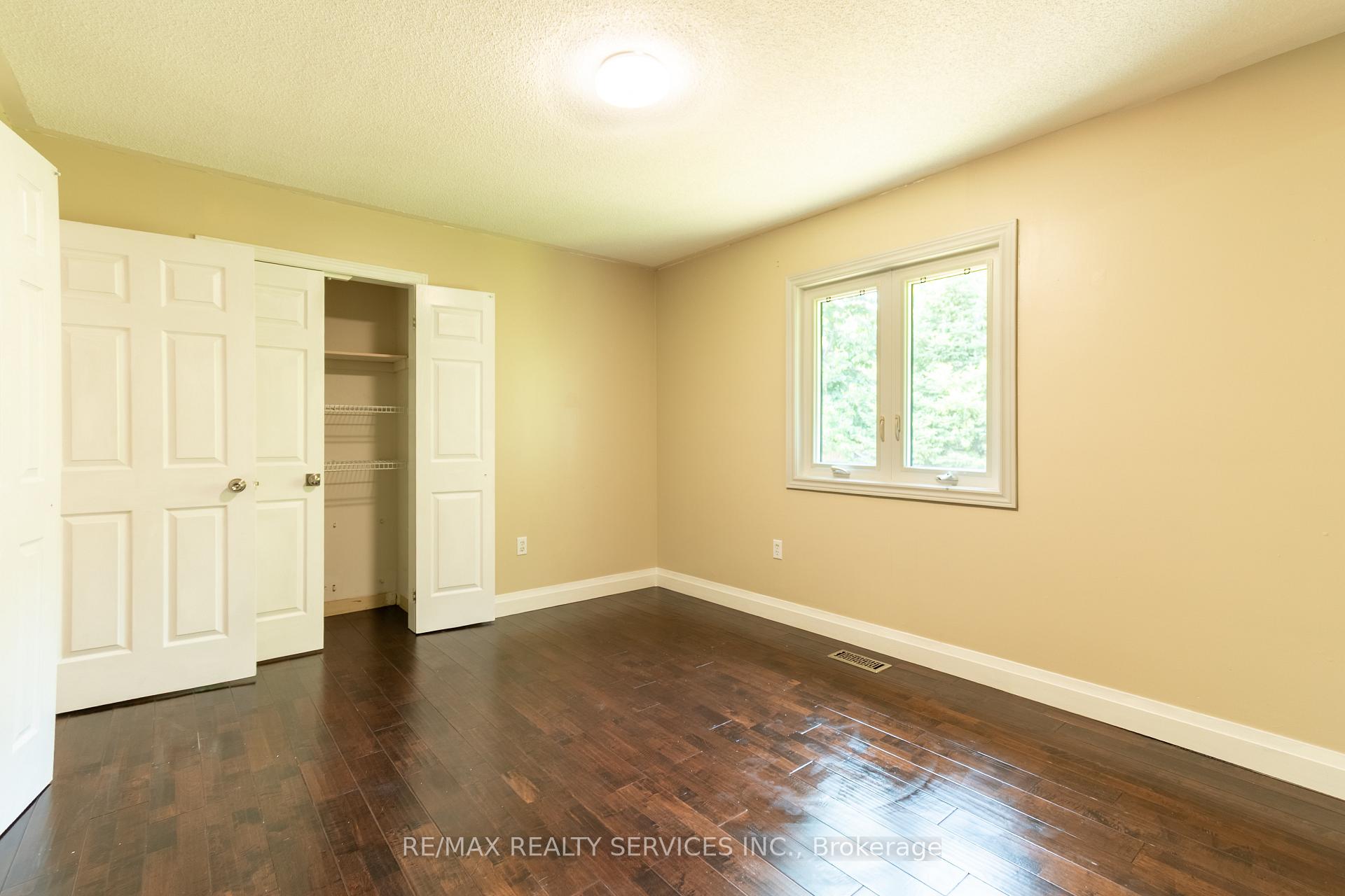Photo 24 of 22 O'shaughnessy Crescent, Barrie, Holly — HOMEH