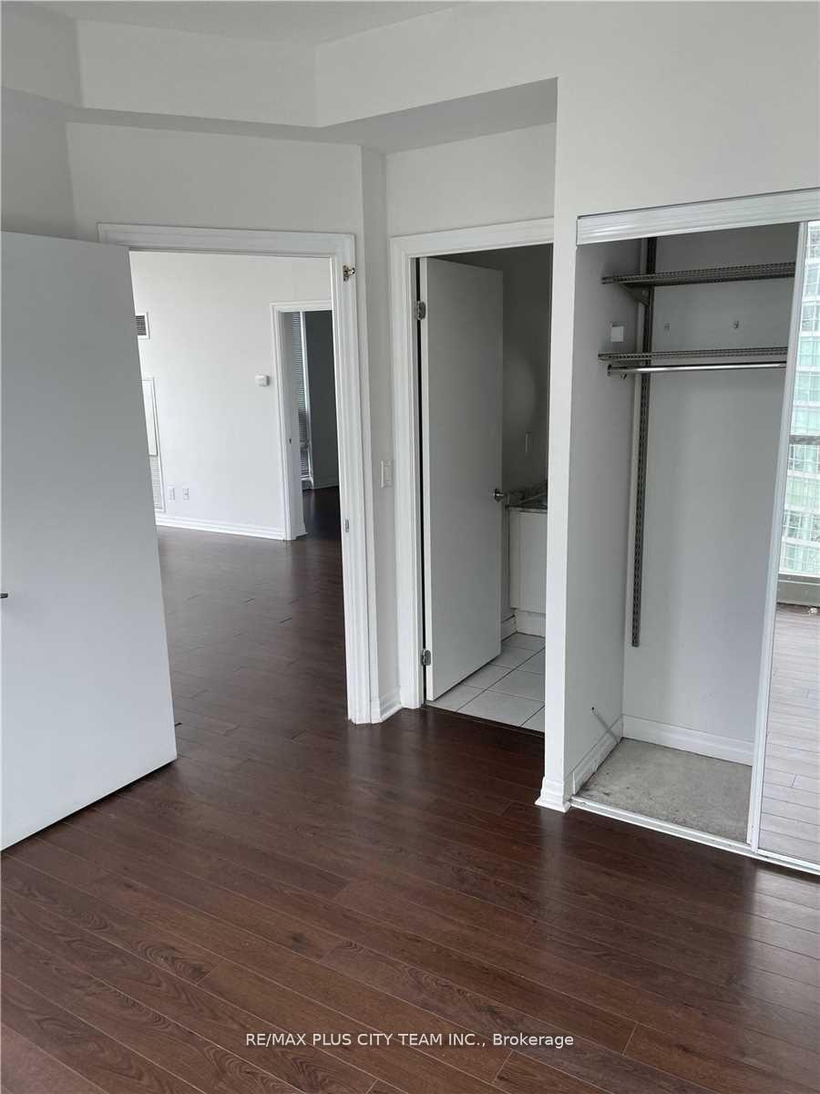 Photo 11 of Unit 2605, 16 Yonge Street, Toronto, Waterfront Communities — HOMEH