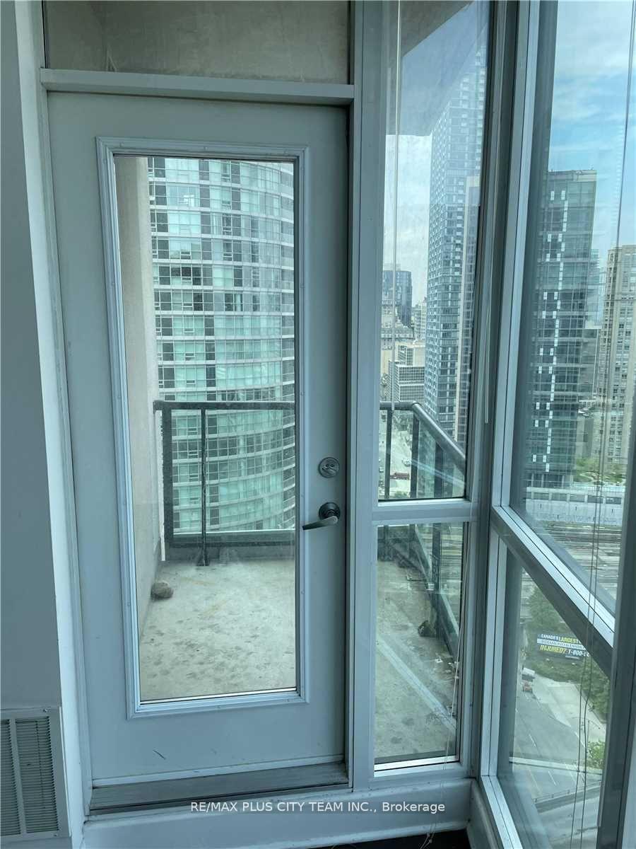 Photo 16 of Unit 2605, 16 Yonge Street, Toronto, Waterfront Communities — HOMEH