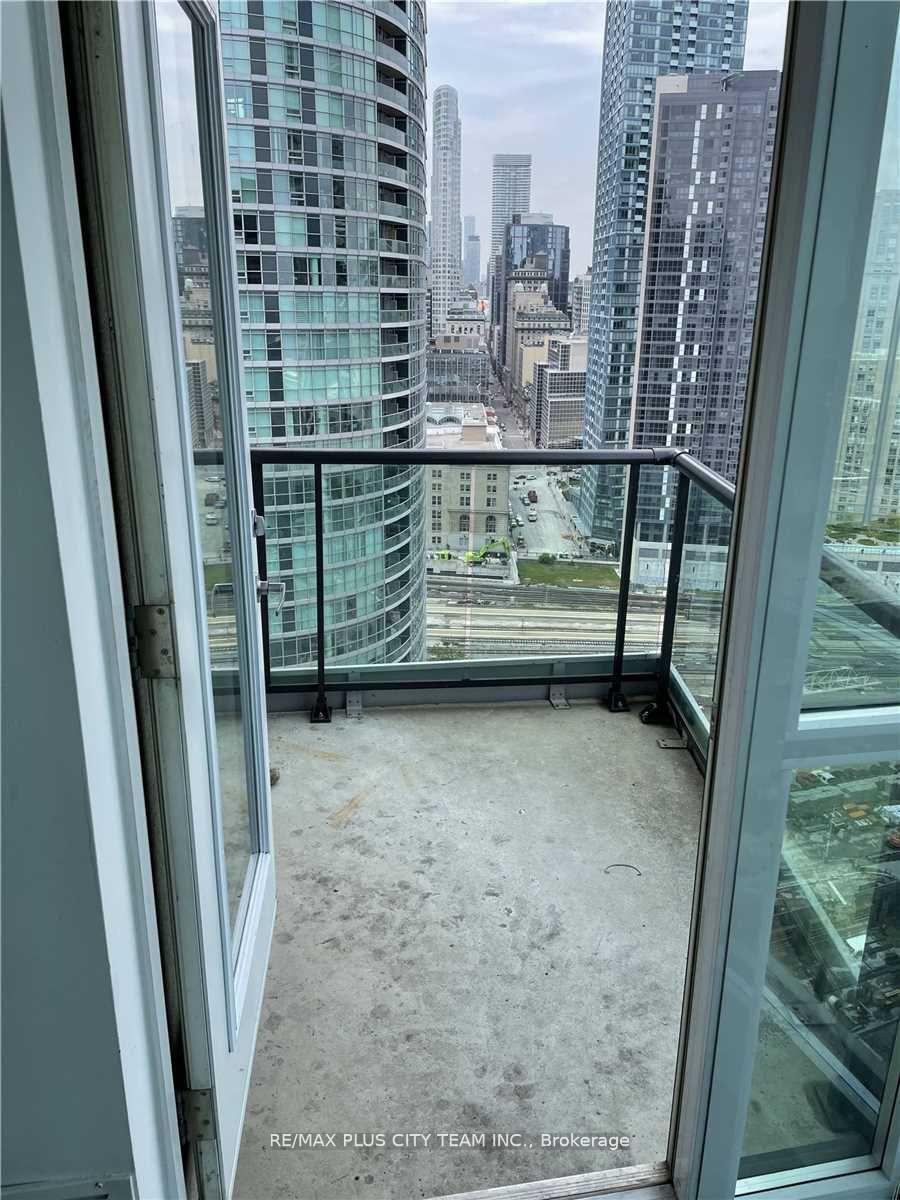 Photo 17 of Unit 2605, 16 Yonge Street, Toronto, Waterfront Communities — HOMEH