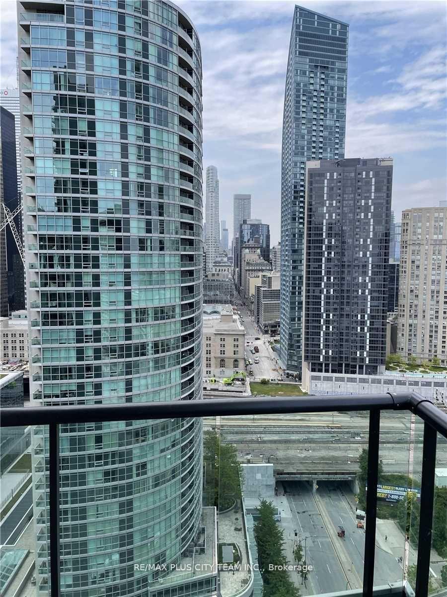 Photo 18 of Unit 2605, 16 Yonge Street, Toronto, Waterfront Communities — HOMEH