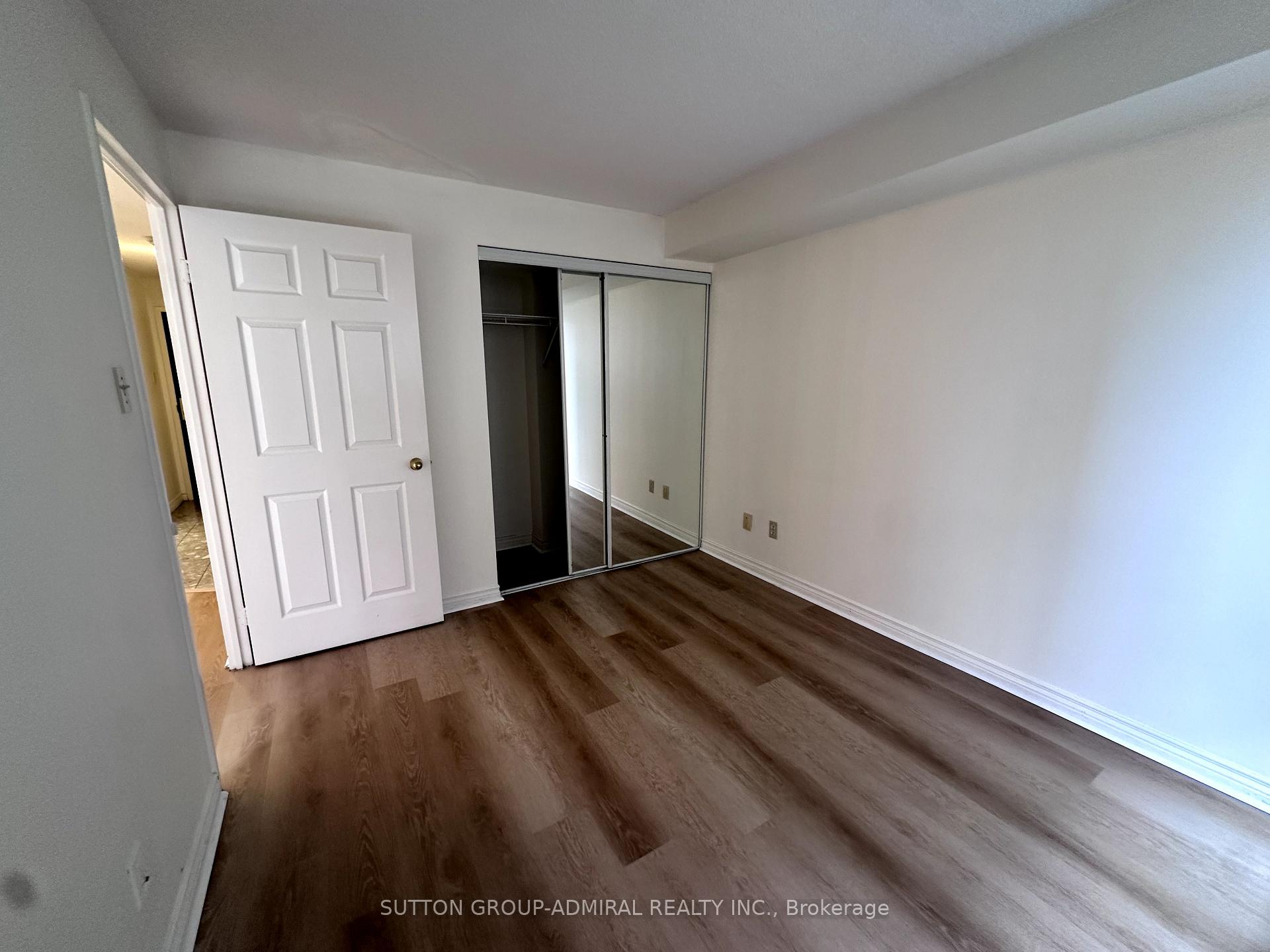 Photo 3 of Unit 501, 736 Bay Street, Toronto, Bay Street Corridor — HOMEH