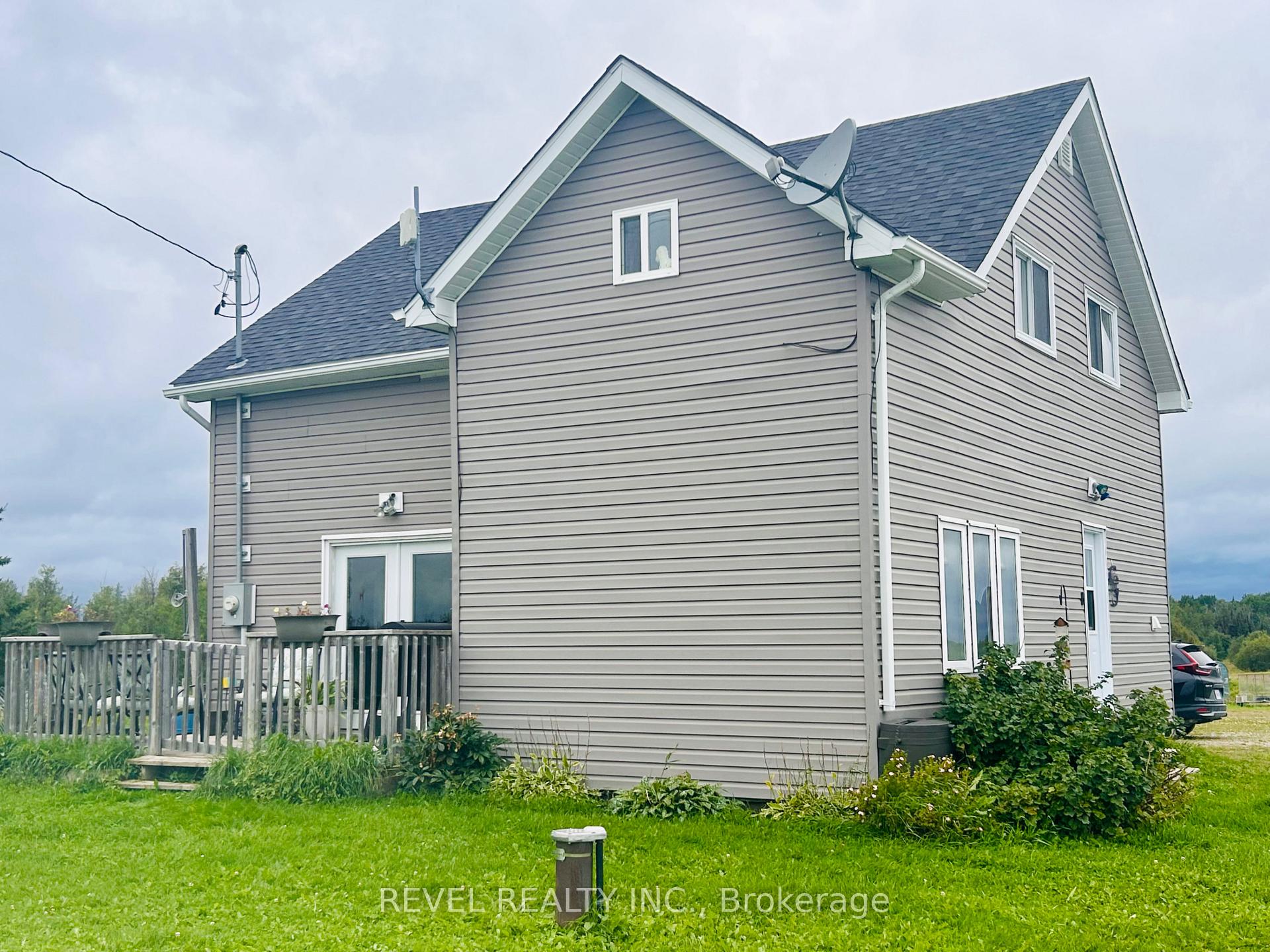 Photo 4 of 1105 4 & 5 Glackmeyer Concession, Cochrane — HOMEH