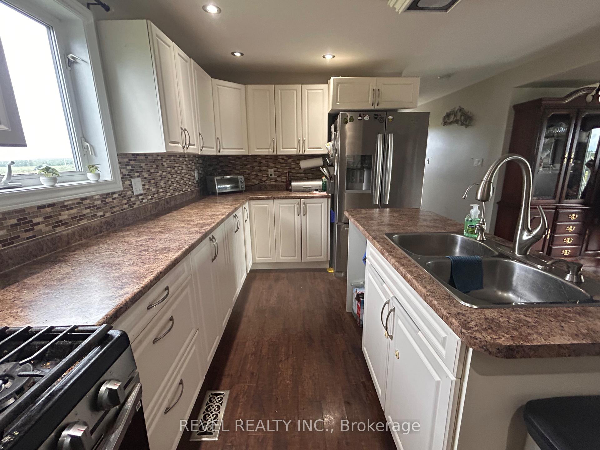 Photo 13 of 1105 4 & 5 Glackmeyer Concession, Cochrane — HOMEH