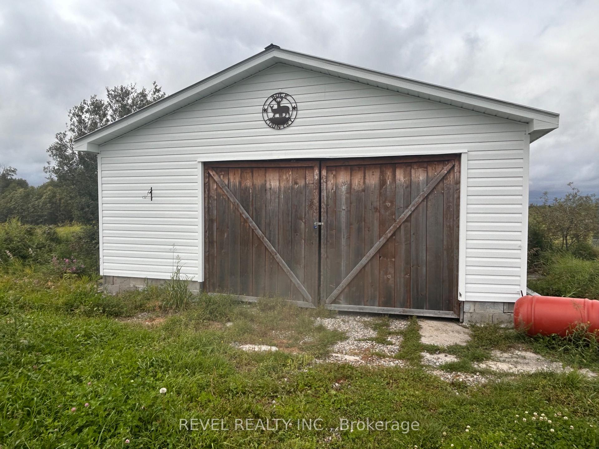 Photo 41 of 1105 4 & 5 Glackmeyer Concession, Cochrane — HOMEH