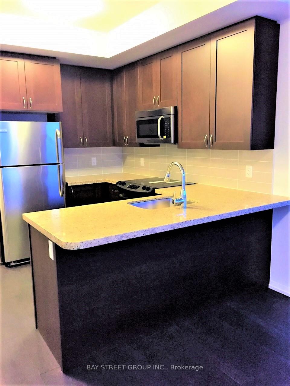 Photo 4 of Unit 607, 540 Bur Oak Avenue, Markham, Berczy — HOMEH