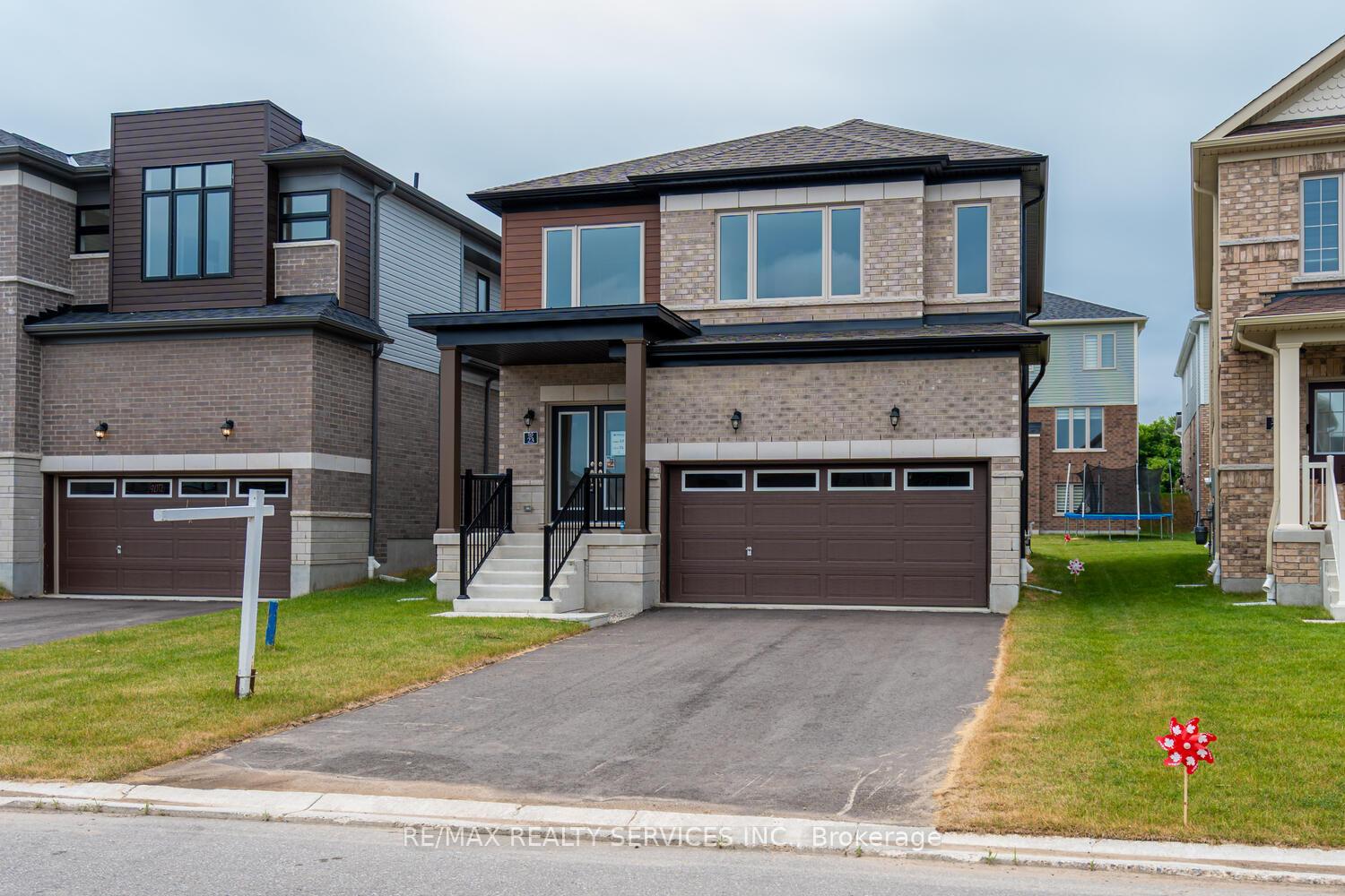 Photo 1 of 23 Heming Street, Brant, Paris — HOMEH
