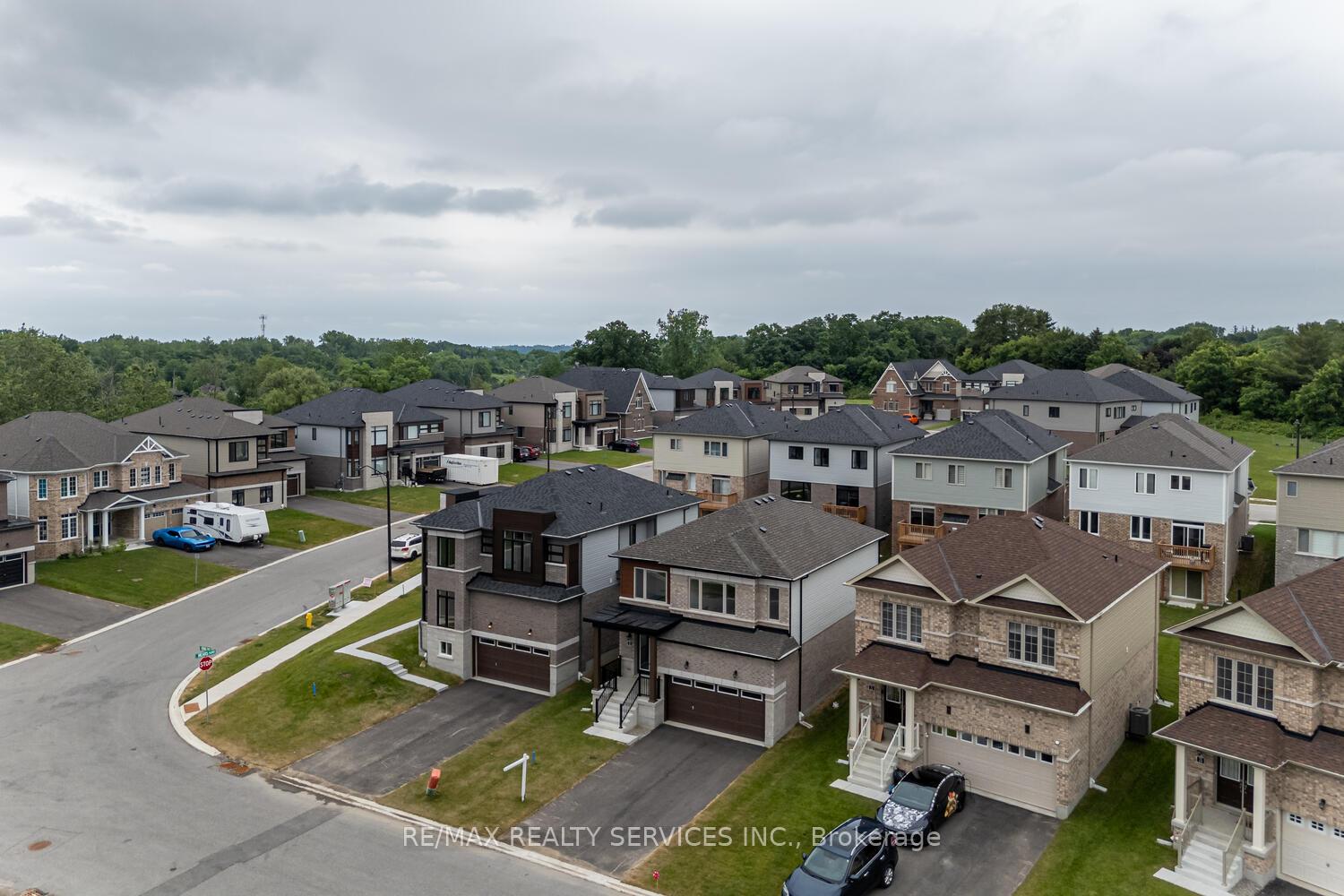 Photo 3 of 23 Heming Street, Brant, Paris — HOMEH