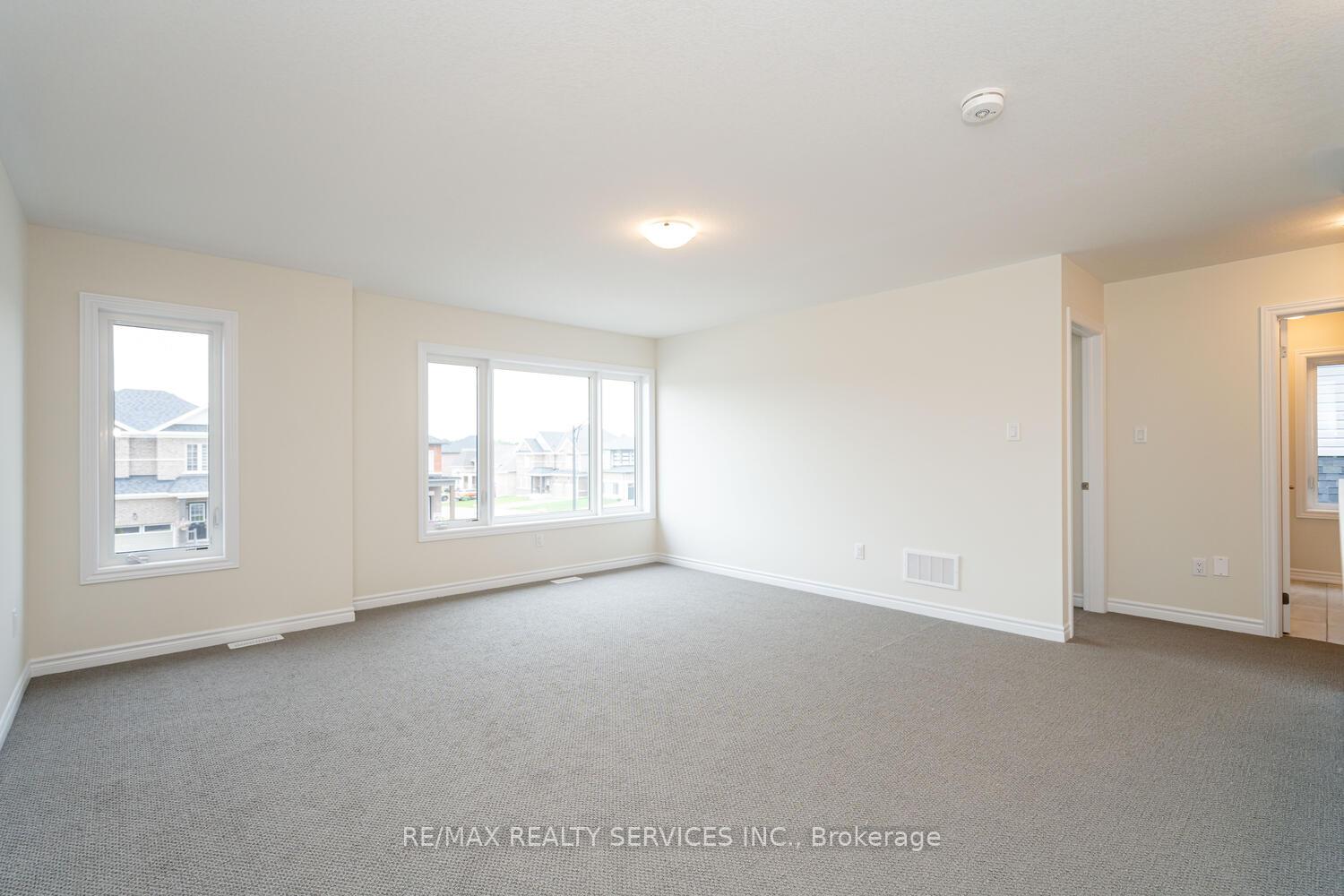 Photo 13 of 23 Heming Street, Brant, Paris — HOMEH