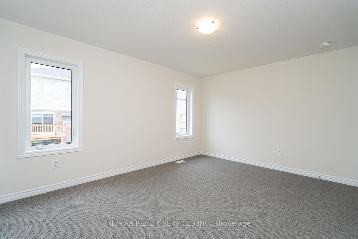 Photo 15 of 23 Heming Street, Brant, Paris — HOMEH