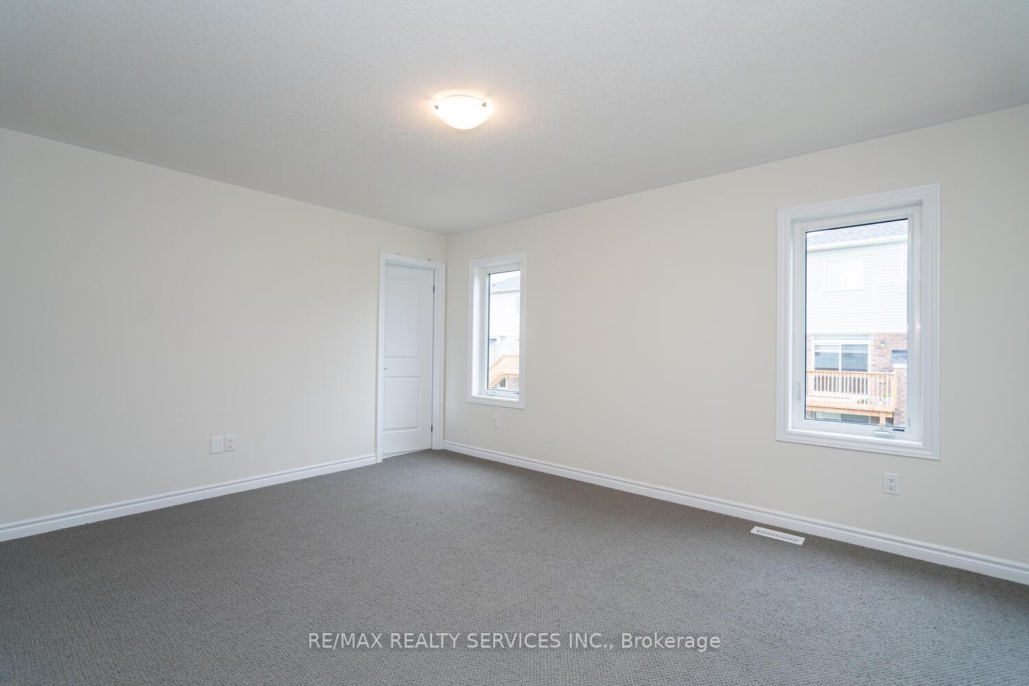 Photo 20 of 23 Heming Street, Brant, Paris — HOMEH